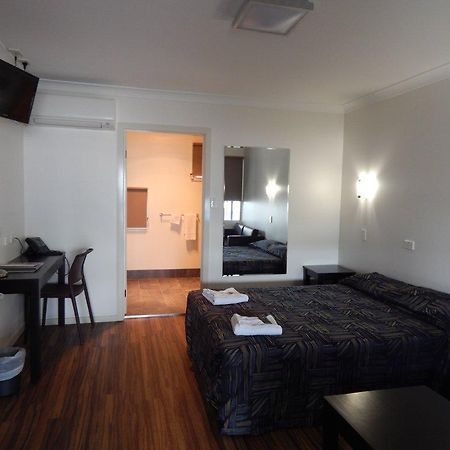 Blackwater Hotel Motel מראה חיצוני תמונה