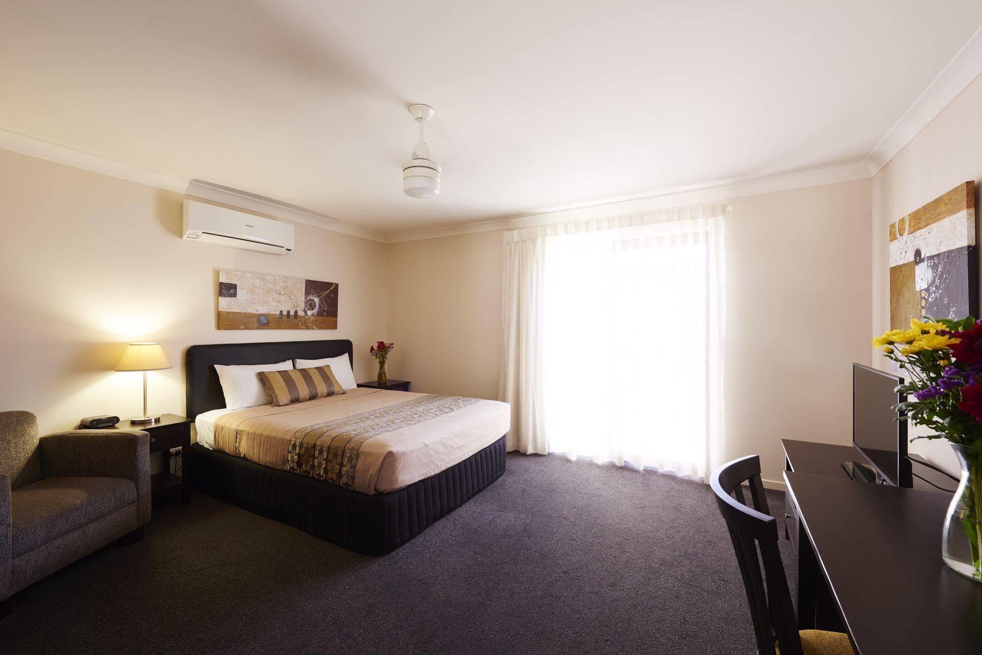 Blackwater Hotel Motel מראה חיצוני תמונה